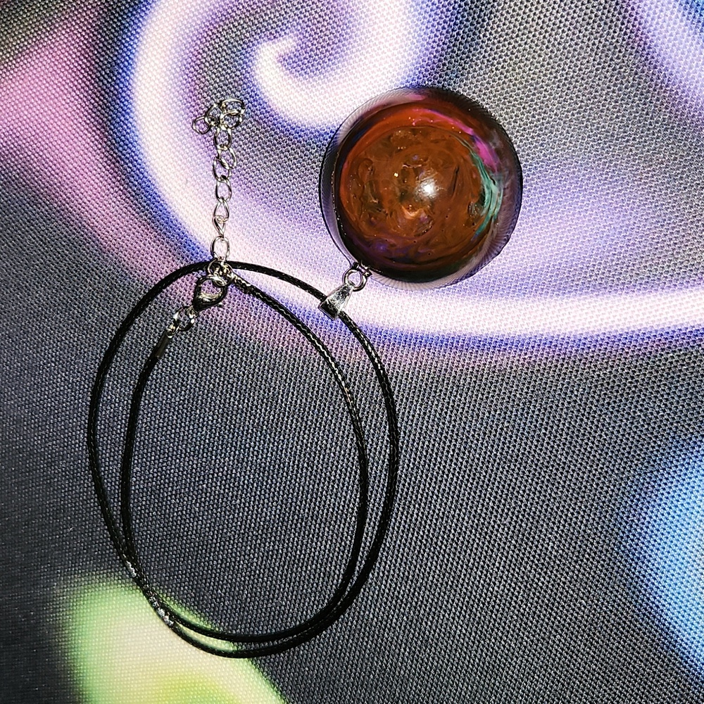 Elegant Black Pendant Necklace